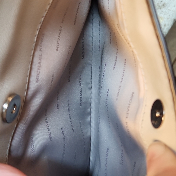 Michael Kors Purse Bi Color bag - Picture 15 of 16